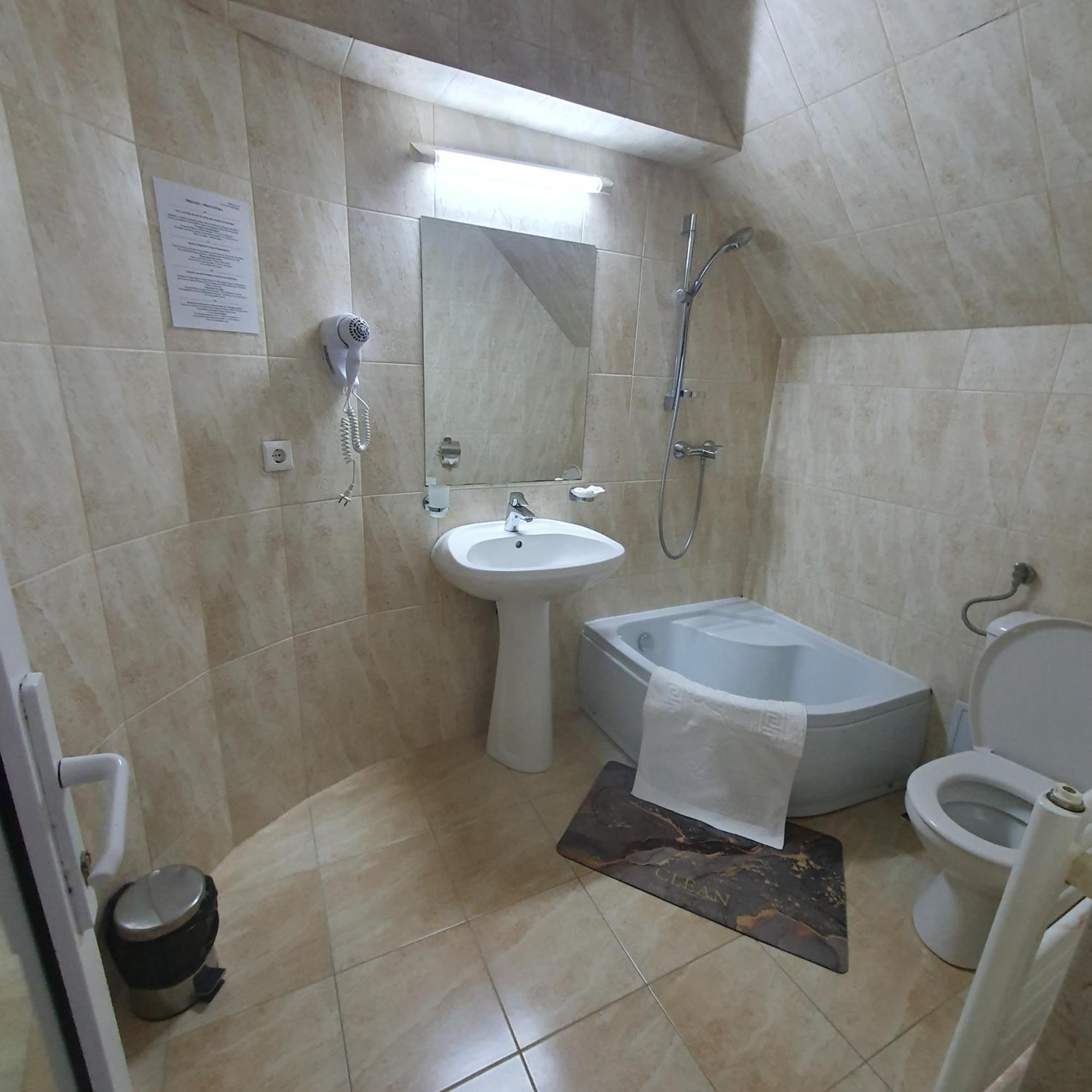 Vila Ozon Ranca Bilik gambar